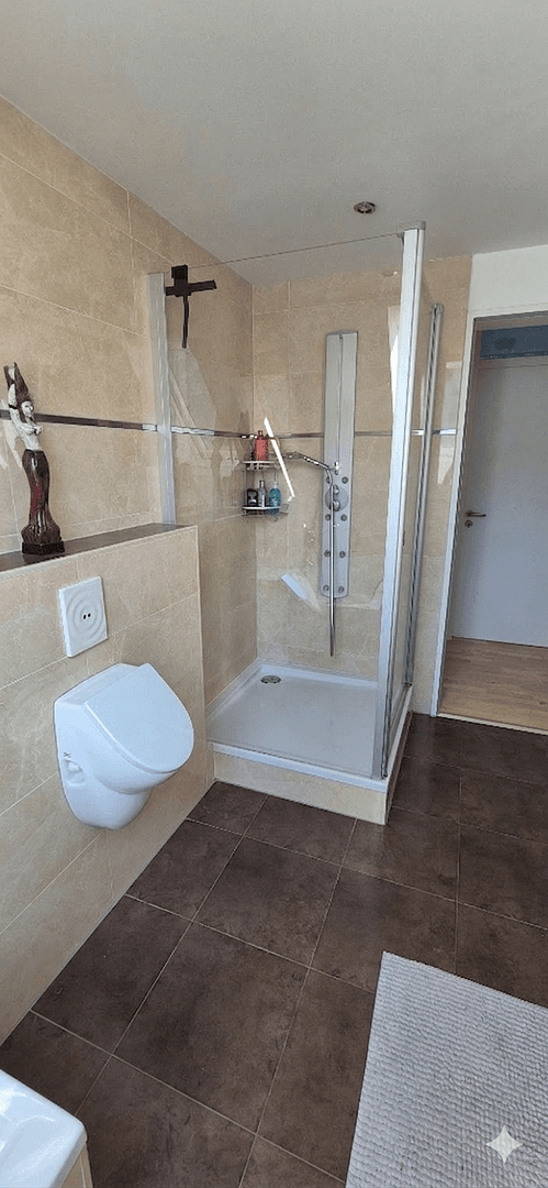 Prodej domu 850 m², pozemek 328 m², Hannover, Dolní Sasko Prodej domu 850 m², pozemek 328 m², Hannover, Dolní Sasko