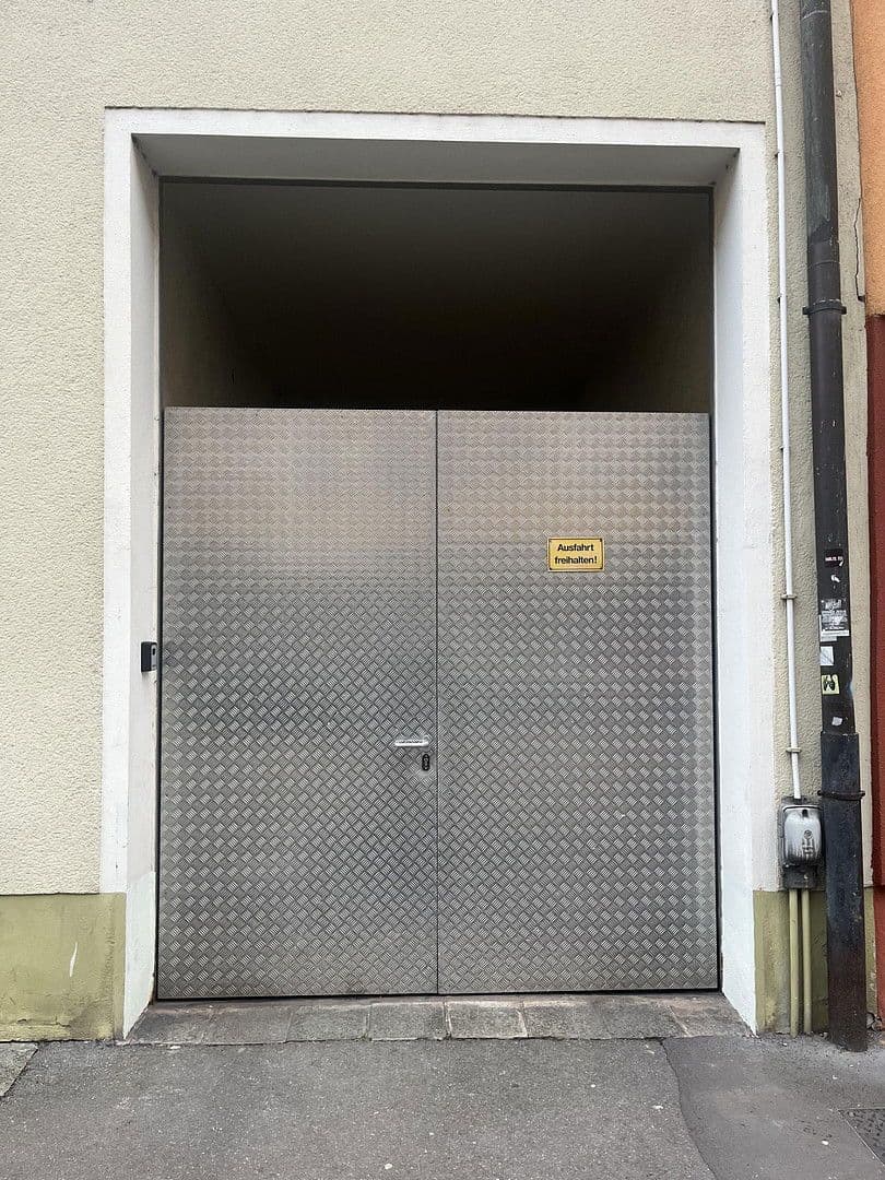 Pronájem bytu 3+1 58 m², Okenstraße 36, Nürnberg, Bavorsko Pronájem bytu 3+1 58 m², Okenstraße 36, Nürnberg, Bavorsko