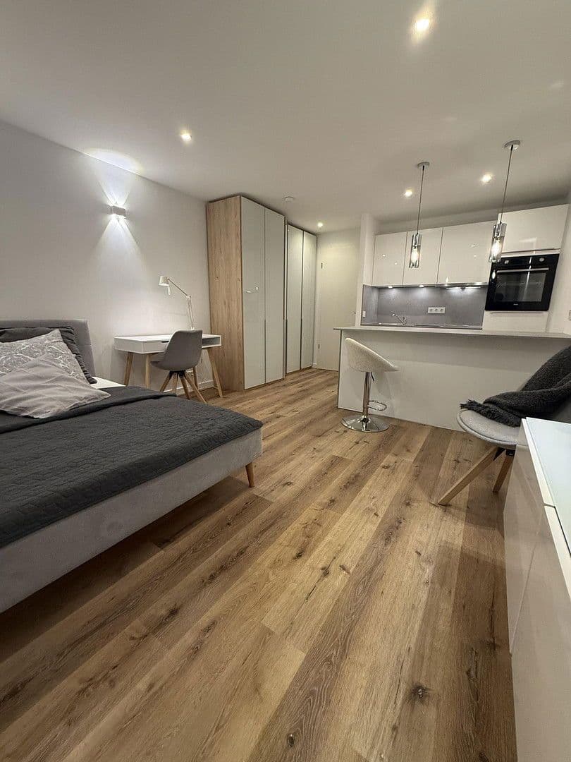 Pronájem bytu 1+1 35 m², Mittlelerer Hasenpfad, Frankfurt am Main, Hessen Pronájem bytu 1+1 35 m², Mittlelerer Hasenpfad, Frankfurt am Main, Hessen