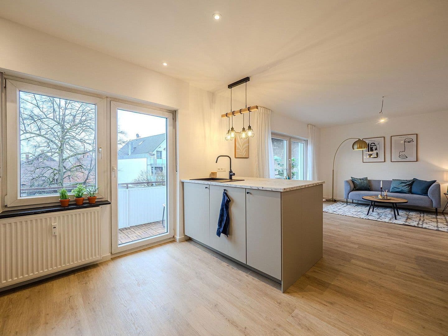 Pronájem bytu 3+1 80 m², Gottenheimer Str. 3, Freiburg im Breisgau, Bádensko-Württembersko Pronájem bytu 3+1 80 m², Gottenheimer Str. 3, Freiburg im Breisgau, Bádensko-Württembersko