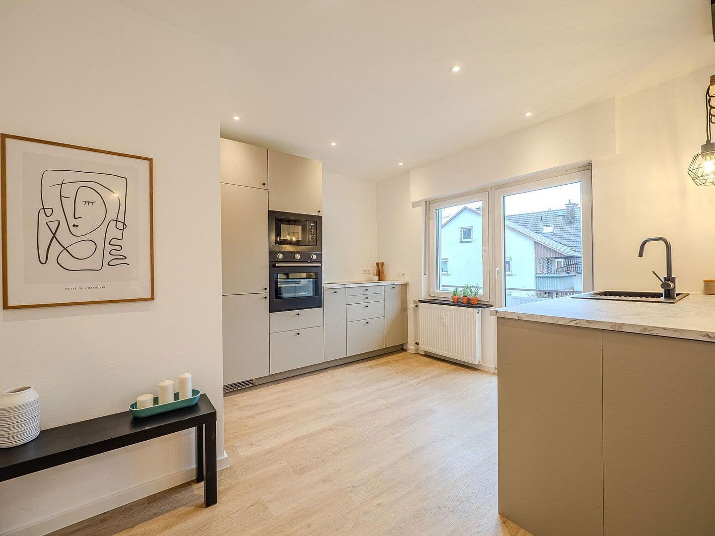 Pronájem bytu 3+1 80 m², Gottenheimer Str. 3, Freiburg im Breisgau, Bádensko-Württembersko Pronájem bytu 3+1 80 m², Gottenheimer Str. 3, Freiburg im Breisgau, Bádensko-Württembersko