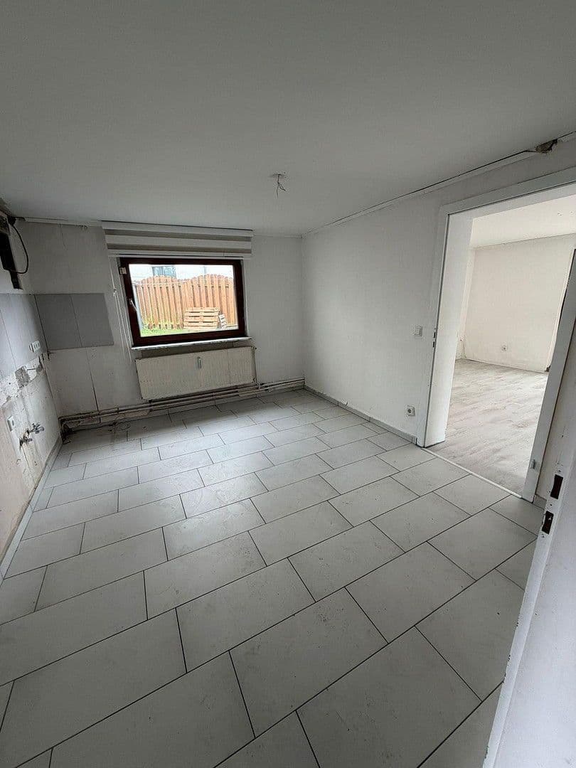 Pronájem domu 100 m², pozemek 150 m², Bremer Str.44, Osnabrück, Dolní Sasko Pronájem domu 100 m², pozemek 150 m², Bremer Str.44, Osnabrück, Dolní Sasko