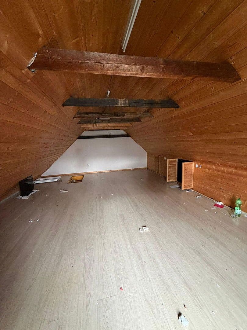 Pronájem domu 100 m², pozemek 150 m², Bremer Str.44, Osnabrück, Dolní Sasko Pronájem domu 100 m², pozemek 150 m², Bremer Str.44, Osnabrück, Dolní Sasko