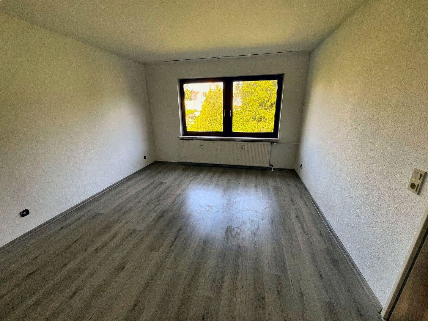 Pronájem bytu 4+1 101 m², Schlachthofstraße 9, Häfen - Bremerhaven, Bremen Pronájem bytu 4+1 101 m², Schlachthofstraße 9, Häfen - Bremerhaven, Bremen