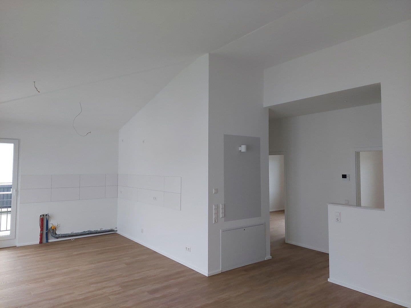 Pronájem bytu 3+1 86 m², Eggenstein-Leopoldshafen, Bádensko-Württembersko Pronájem bytu 3+1 86 m², Eggenstein-Leopoldshafen, Bádensko-Württembersko