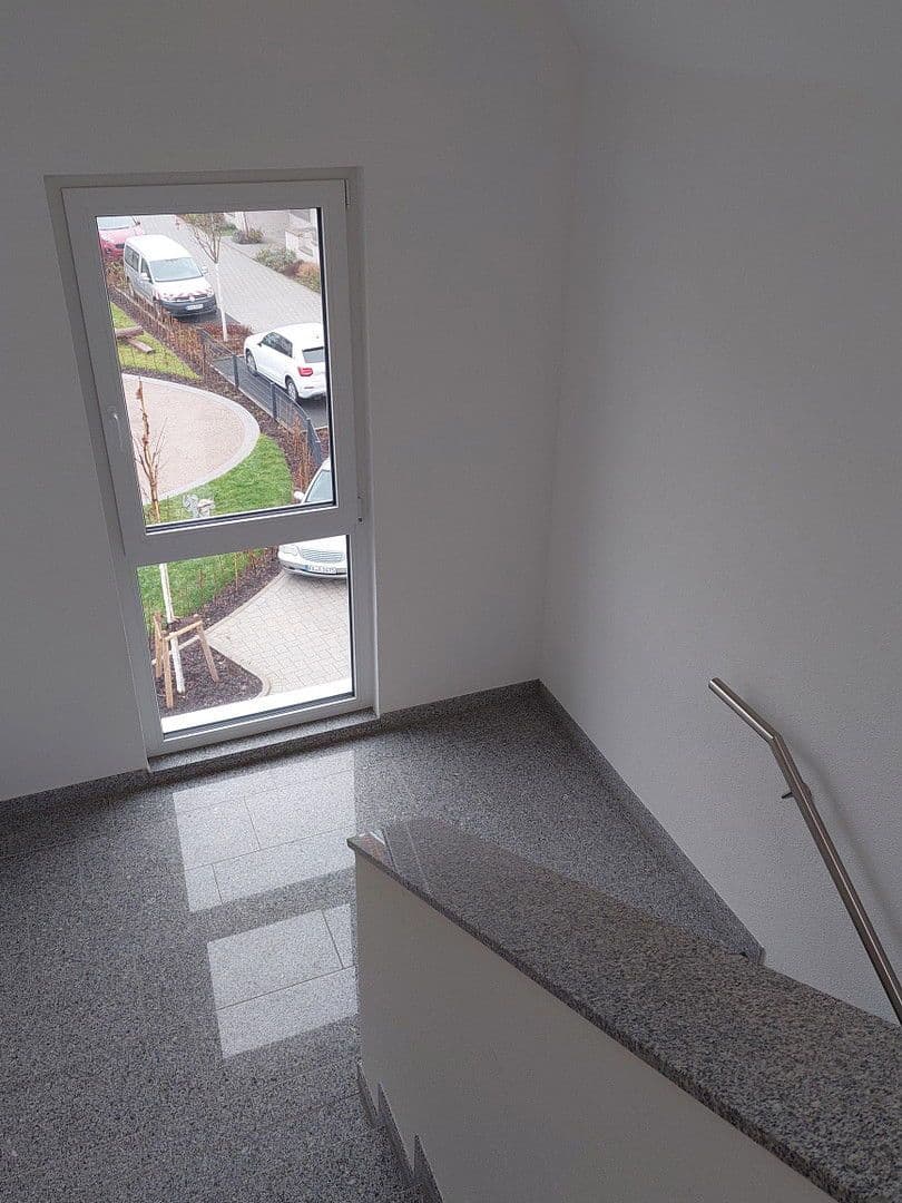 Pronájem bytu 3+1 86 m², Eggenstein-Leopoldshafen, Bádensko-Württembersko Pronájem bytu 3+1 86 m², Eggenstein-Leopoldshafen, Bádensko-Württembersko