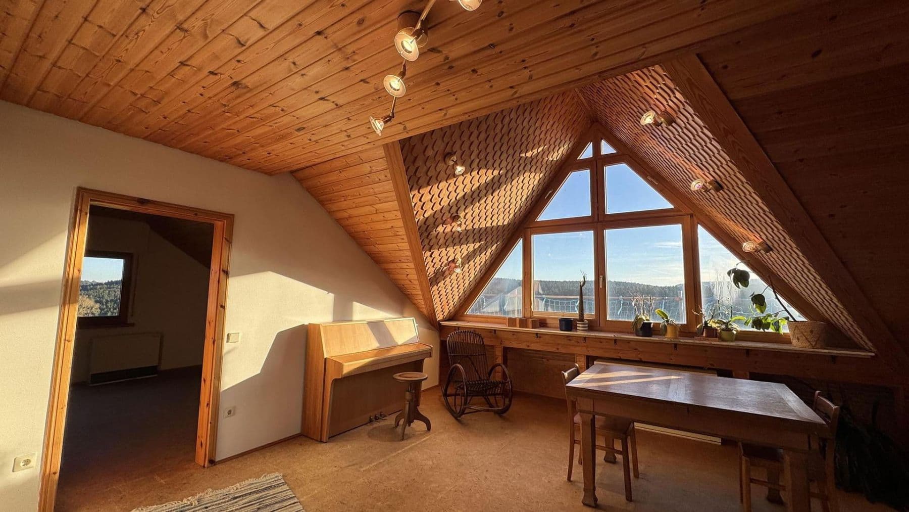 Pronájem bytu 2+1 70 m², Freudenstadt, Bádensko-Württembersko Pronájem bytu 2+1 70 m², Freudenstadt, Bádensko-Württembersko