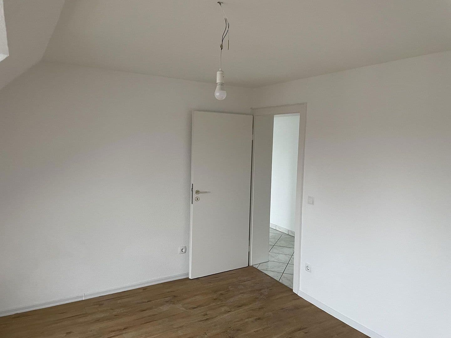 Pronájem bytu 3+1 63 m², Steckendorfer Str. 176, Krefeld, Severní Porýní-Vestfálsko Pronájem bytu 3+1 63 m², Steckendorfer Str. 176, Krefeld, Severní Porýní-Vestfálsko