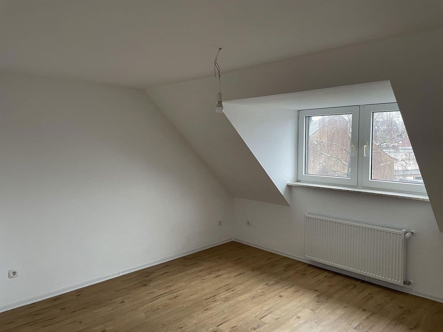 Pronájem bytu 3+1 63 m², Steckendorfer Str. 176, Krefeld, Severní Porýní-Vestfálsko Pronájem bytu 3+1 63 m², Steckendorfer Str. 176, Krefeld, Severní Porýní-Vestfálsko