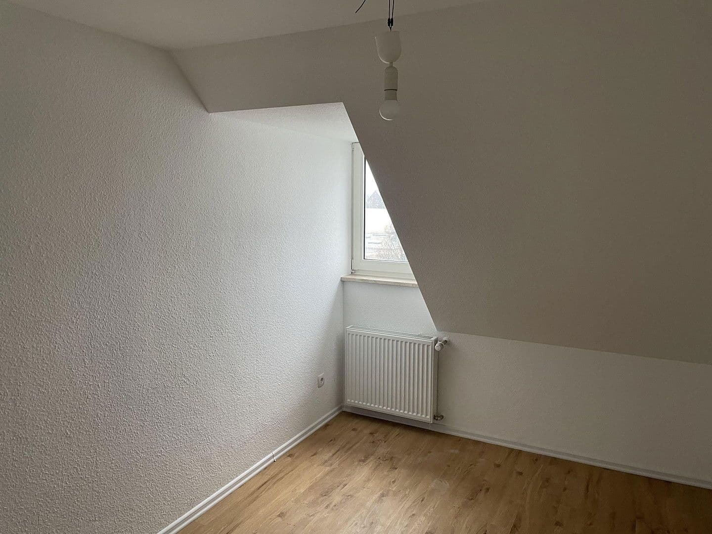 Pronájem bytu 3+1 63 m², Steckendorfer Str. 176, Krefeld, Severní Porýní-Vestfálsko Pronájem bytu 3+1 63 m², Steckendorfer Str. 176, Krefeld, Severní Porýní-Vestfálsko