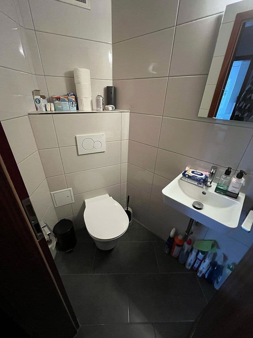 Pronájem bytu 1+1 39 m², Brühlstraße 32, Böblingen, Bádensko-Württembersko Pronájem bytu 1+1 39 m², Brühlstraße 32, Böblingen, Bádensko-Württembersko