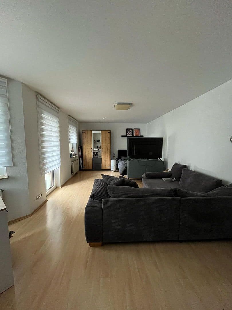 Pronájem bytu 1+1 39 m², Brühlstraße 32, Böblingen, Bádensko-Württembersko Pronájem bytu 1+1 39 m², Brühlstraße 32, Böblingen, Bádensko-Württembersko