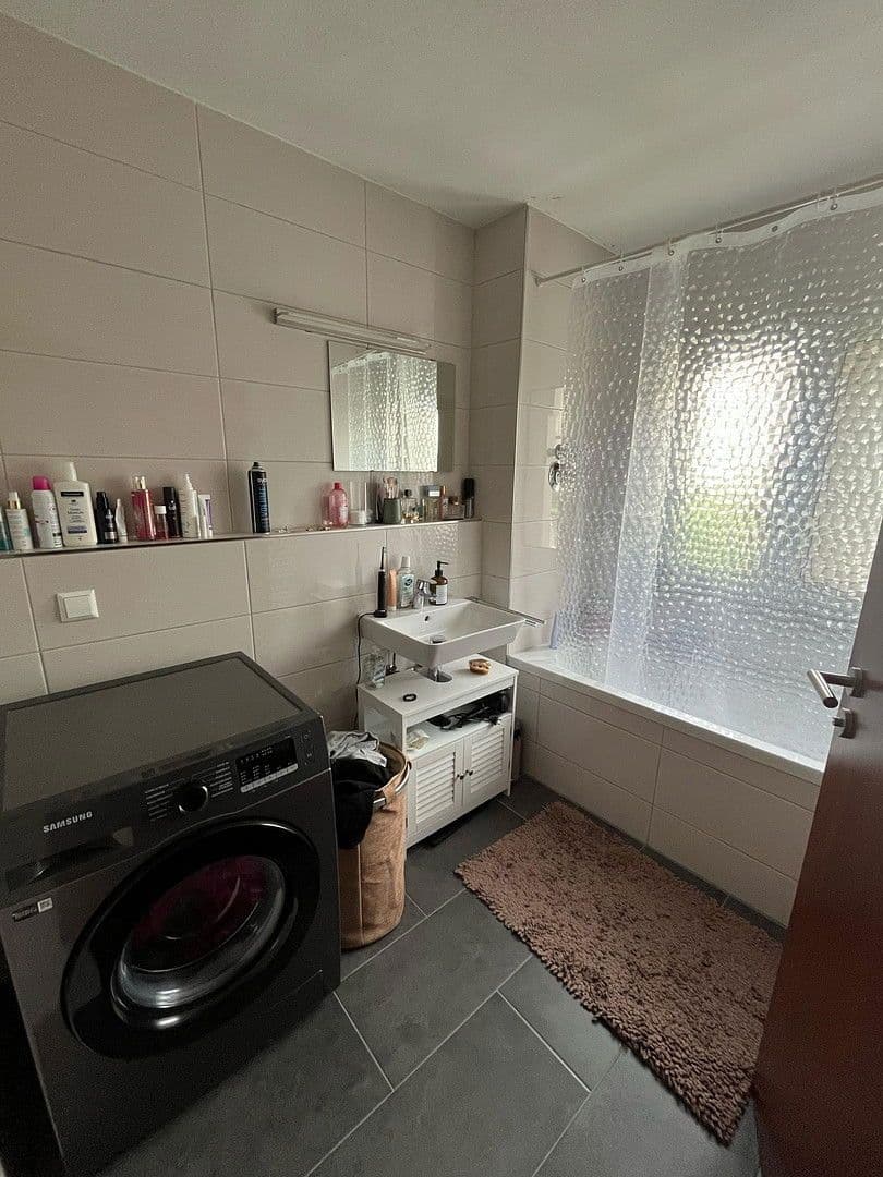 Pronájem bytu 1+1 39 m², Brühlstraße 32, Böblingen, Bádensko-Württembersko Pronájem bytu 1+1 39 m², Brühlstraße 32, Böblingen, Bádensko-Württembersko