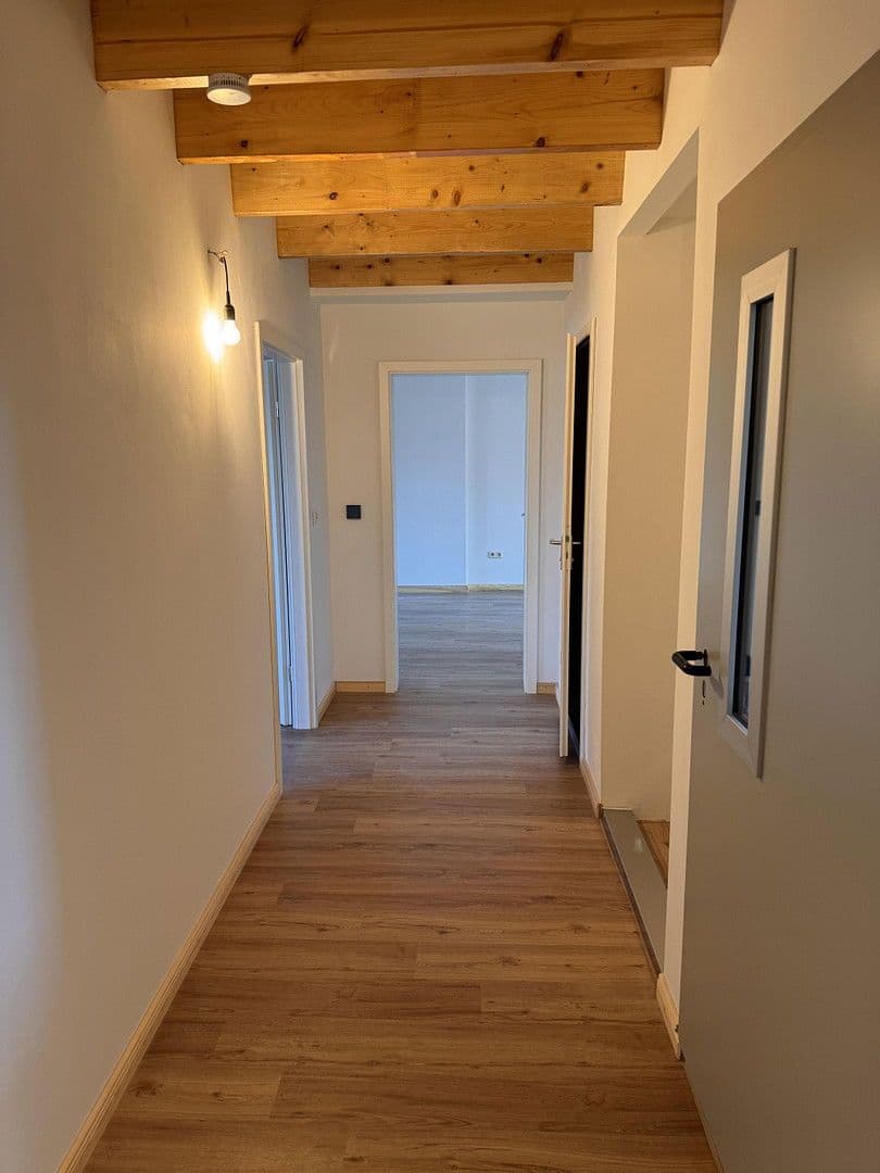 Pronájem bytu 2+1 120 m², Henningstraße 12, Lüneburg, Dolní Sasko Pronájem bytu 2+1 120 m², Henningstraße 12, Lüneburg, Dolní Sasko