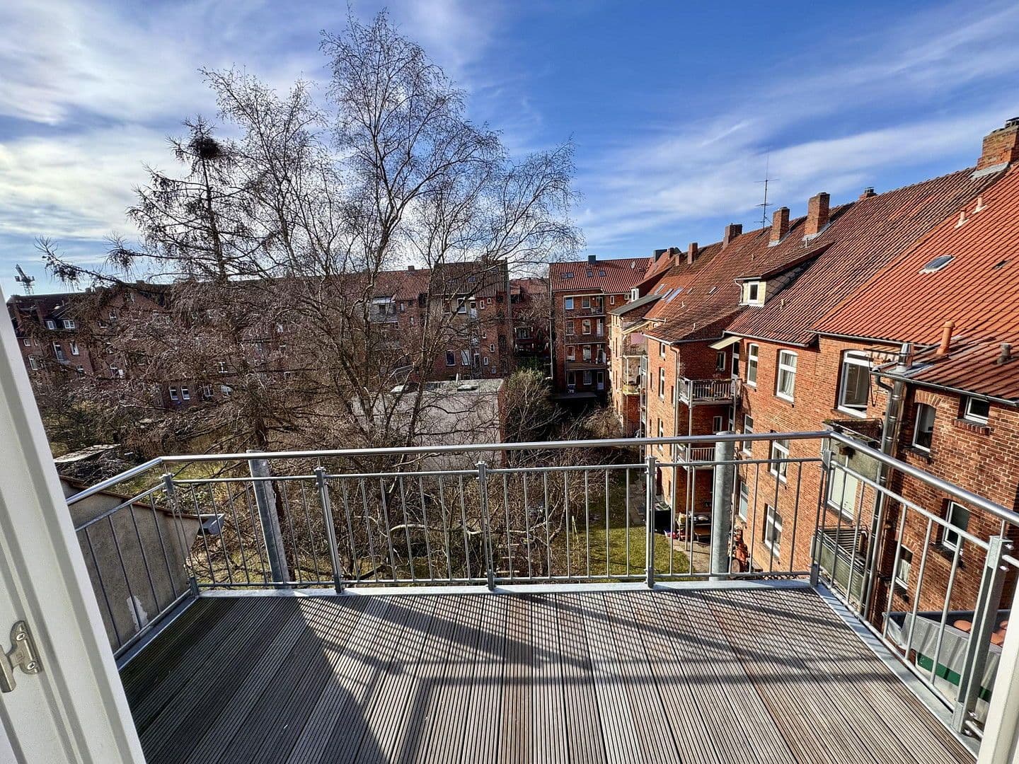 Pronájem bytu 2+1 120 m², Henningstraße 12, Lüneburg, Dolní Sasko Pronájem bytu 2+1 120 m², Henningstraße 12, Lüneburg, Dolní Sasko