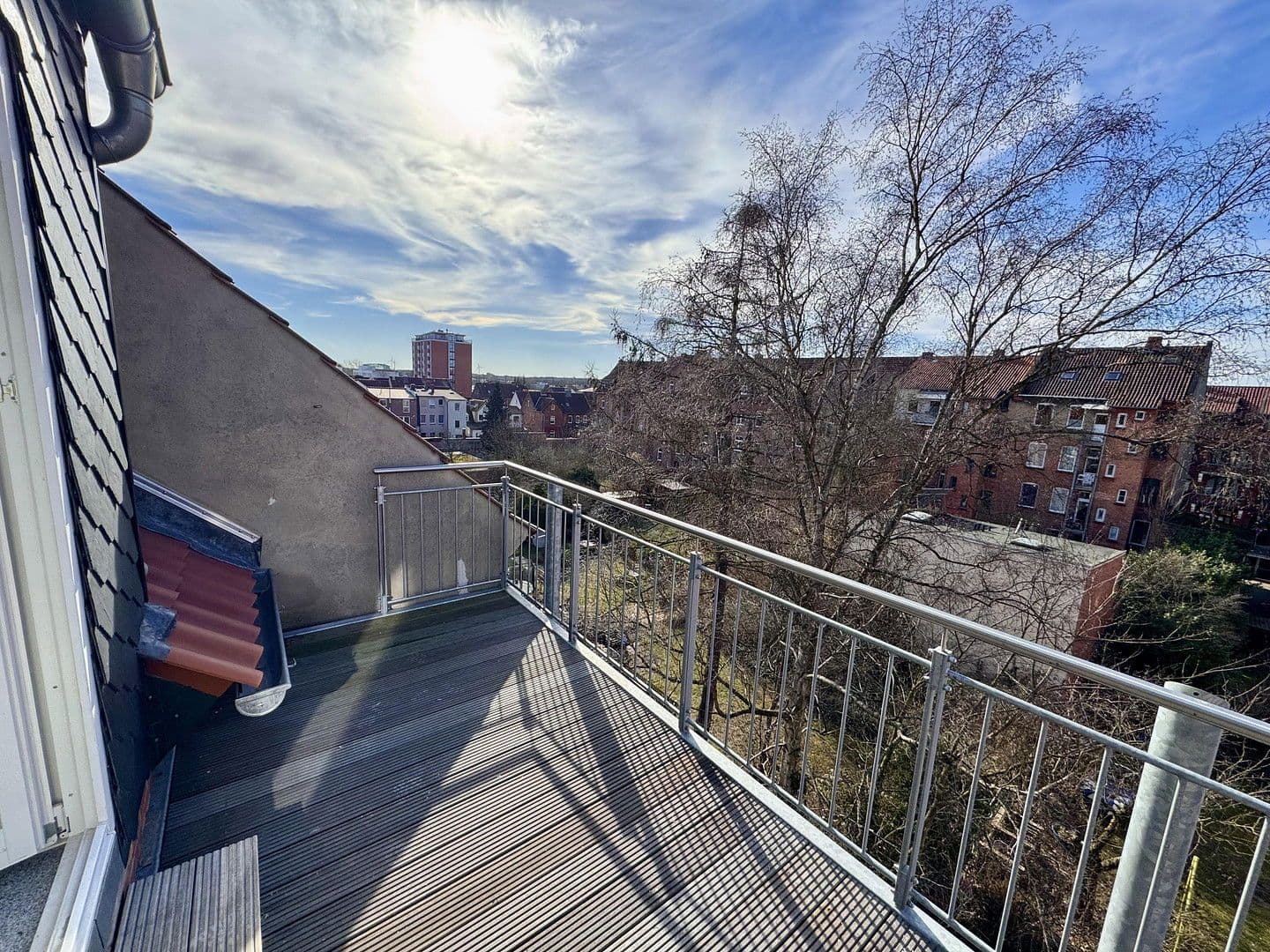 Pronájem bytu 2+1 120 m², Henningstraße 12, Lüneburg, Dolní Sasko Pronájem bytu 2+1 120 m², Henningstraße 12, Lüneburg, Dolní Sasko