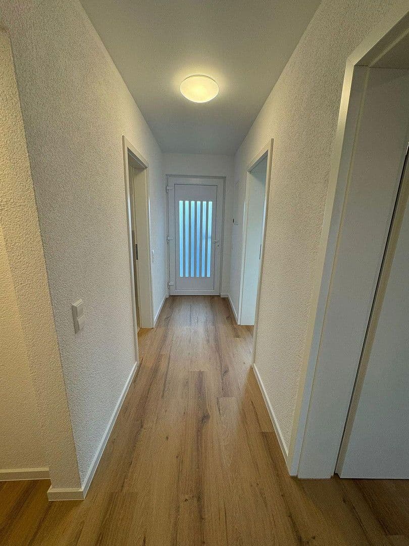 Pronájem bytu 2+1 58 m², Mittelstraße 125, Mannheim, Bádensko-Württembersko Pronájem bytu 2+1 58 m², Mittelstraße 125, Mannheim, Bádensko-Württembersko