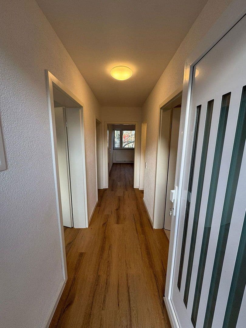 Pronájem bytu 2+1 58 m², Mittelstraße 125, Mannheim, Bádensko-Württembersko Pronájem bytu 2+1 58 m², Mittelstraße 125, Mannheim, Bádensko-Württembersko