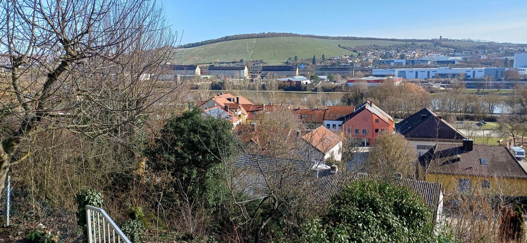 Prodej domu 135 m², pozemek 320 m², Zell am Main, Bavorsko Prodej domu 135 m², pozemek 320 m², Zell am Main, Bavorsko