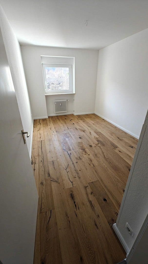 Pronájem bytu 5+1 92 m², Archstraße 23, Garmisch-Partenkirchen, Bavorsko Pronájem bytu 5+1 92 m², Archstraße 23, Garmisch-Partenkirchen, Bavorsko