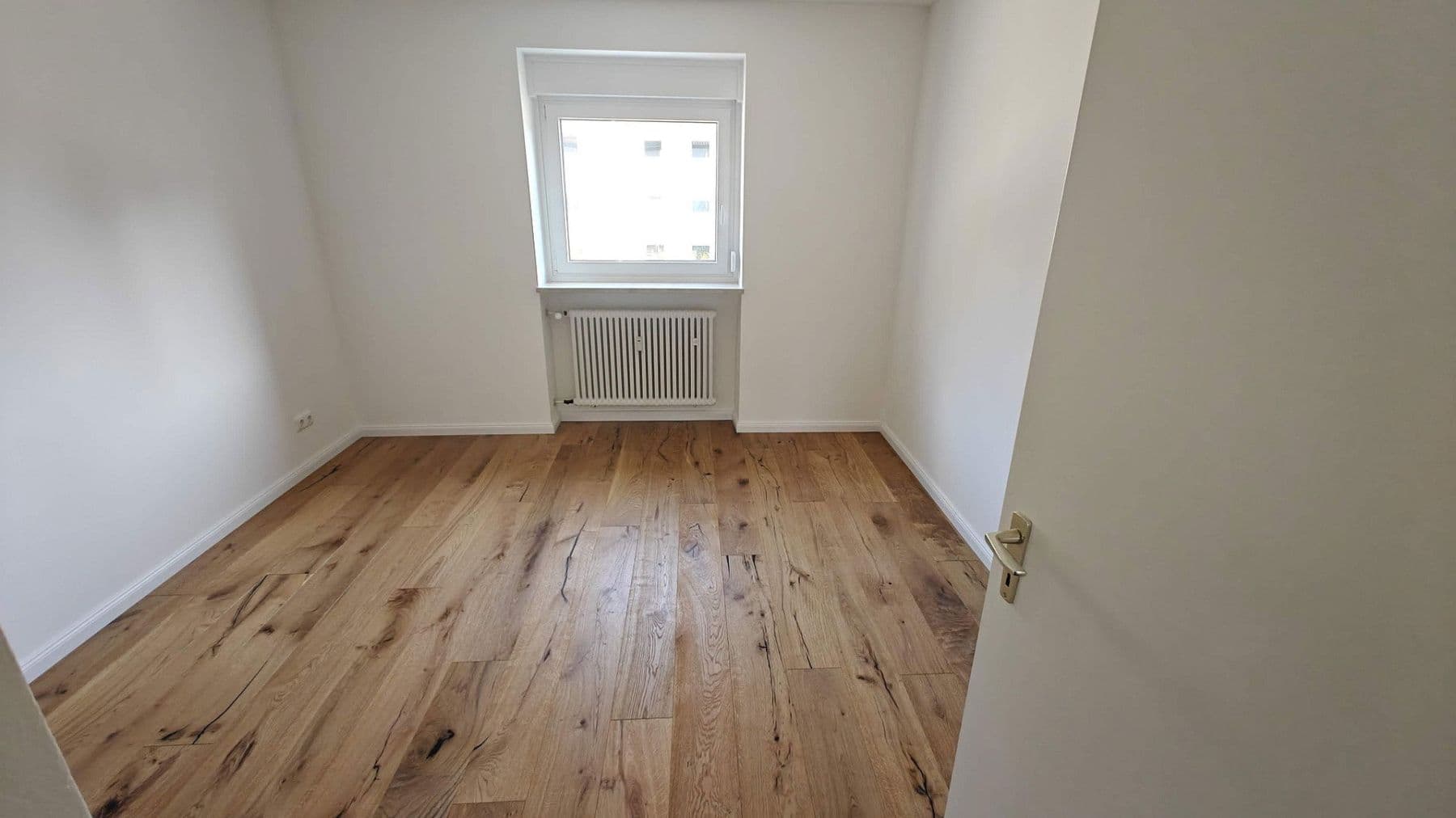 Pronájem bytu 5+1 92 m², Archstraße 23, Garmisch-Partenkirchen, Bavorsko Pronájem bytu 5+1 92 m², Archstraße 23, Garmisch-Partenkirchen, Bavorsko