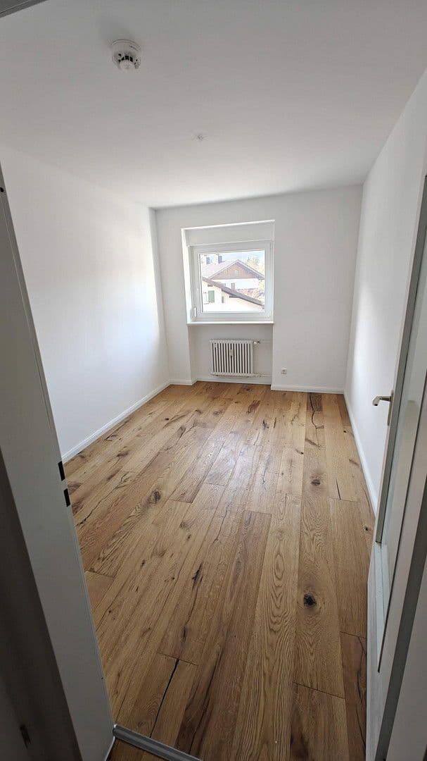 Pronájem bytu 5+1 92 m², Archstraße 23, Garmisch-Partenkirchen, Bavorsko Pronájem bytu 5+1 92 m², Archstraße 23, Garmisch-Partenkirchen, Bavorsko