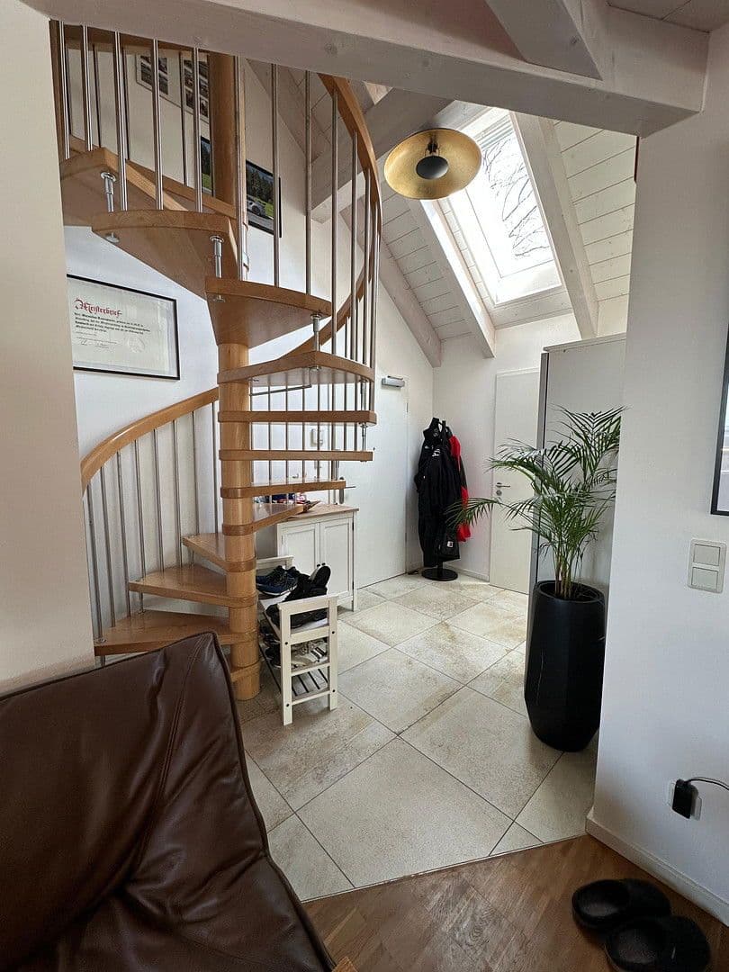 Pronájem bytu 4+1 116 m², Hanfelder Str. 7a, Oberbrunn, Bavorsko Pronájem bytu 4+1 116 m², Hanfelder Str. 7a, Oberbrunn, Bavorsko