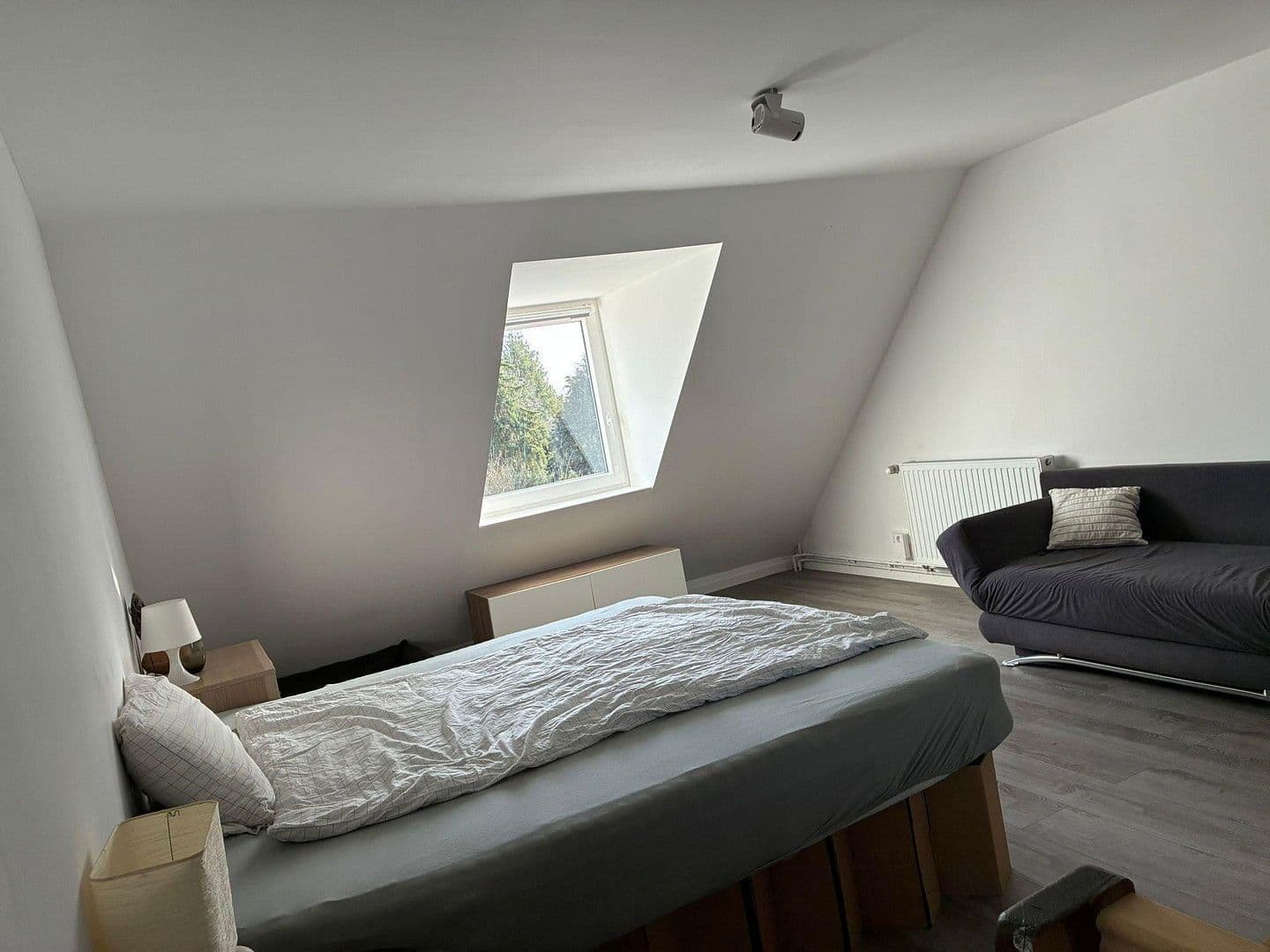 Pronájem domu 89 m², pozemek 165 m², Am Wullwinkel 35, Hannover, Dolní Sasko Pronájem domu 89 m², pozemek 165 m², Am Wullwinkel 35, Hannover, Dolní Sasko