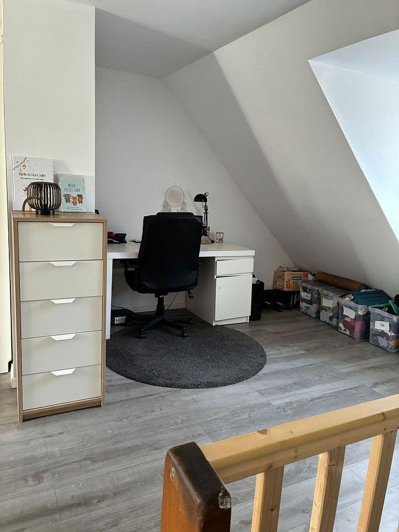 Pronájem domu 89 m², pozemek 165 m², Am Wullwinkel 35, Hannover, Dolní Sasko Pronájem domu 89 m², pozemek 165 m², Am Wullwinkel 35, Hannover, Dolní Sasko