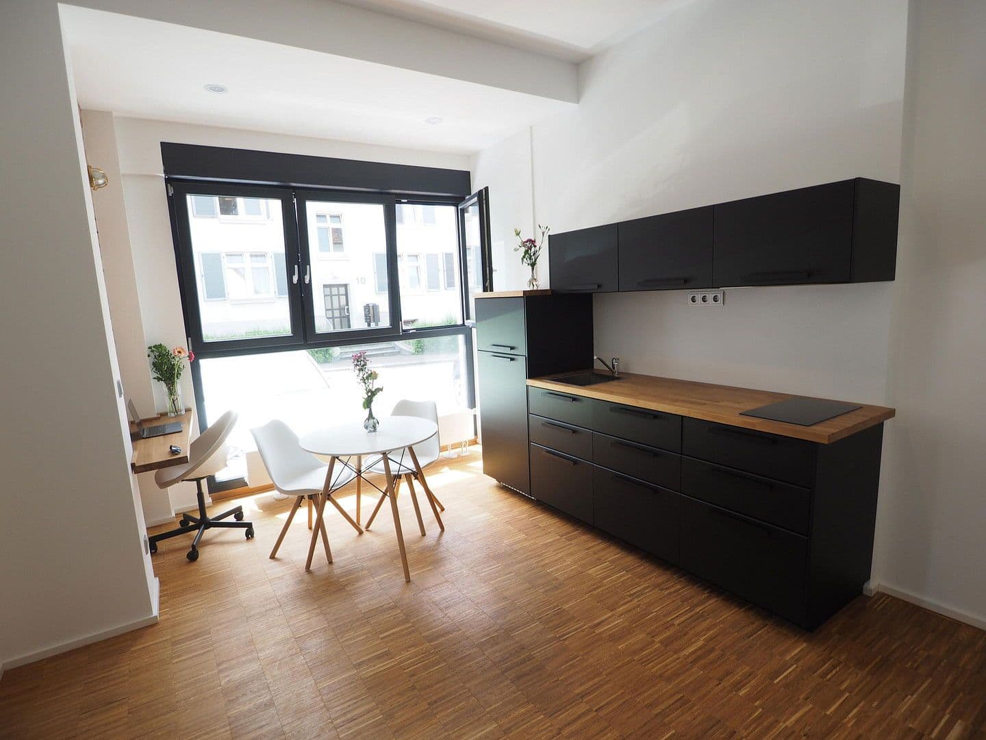 Pronájem bytu 2+1 43 m², Heilbronn, Bádensko-Württembersko Pronájem bytu 2+1 43 m², Heilbronn, Bádensko-Württembersko