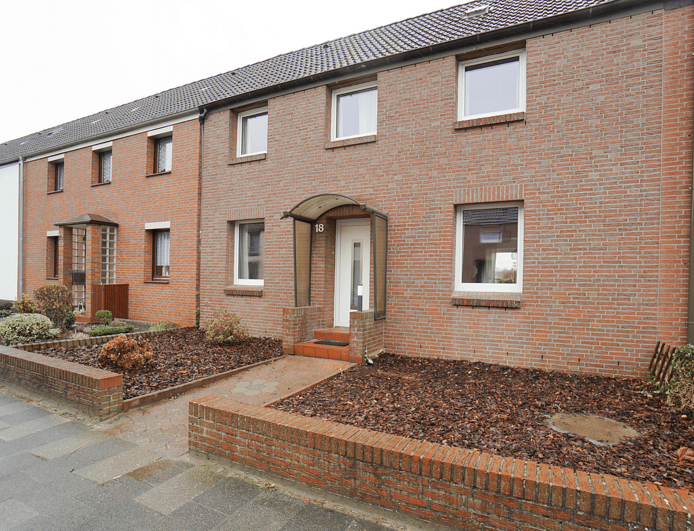 Prodej domu 130 m², pozemek 287 m², Bremerhaven, Bremen Prodej domu 130 m², pozemek 287 m², Bremerhaven, Bremen