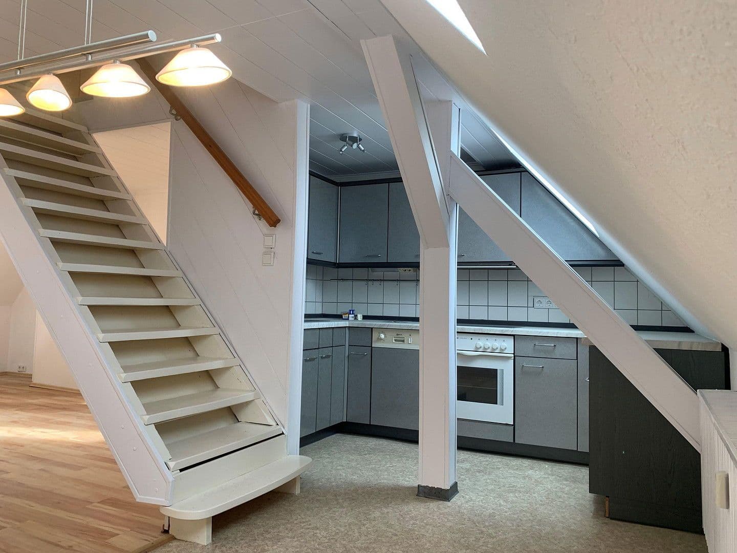 Pronájem bytu 3+1 70 m², Rodensteiner Str. 14, Fränkisch-Crumbach, Hessen Pronájem bytu 3+1 70 m², Rodensteiner Str. 14, Fränkisch-Crumbach, Hessen