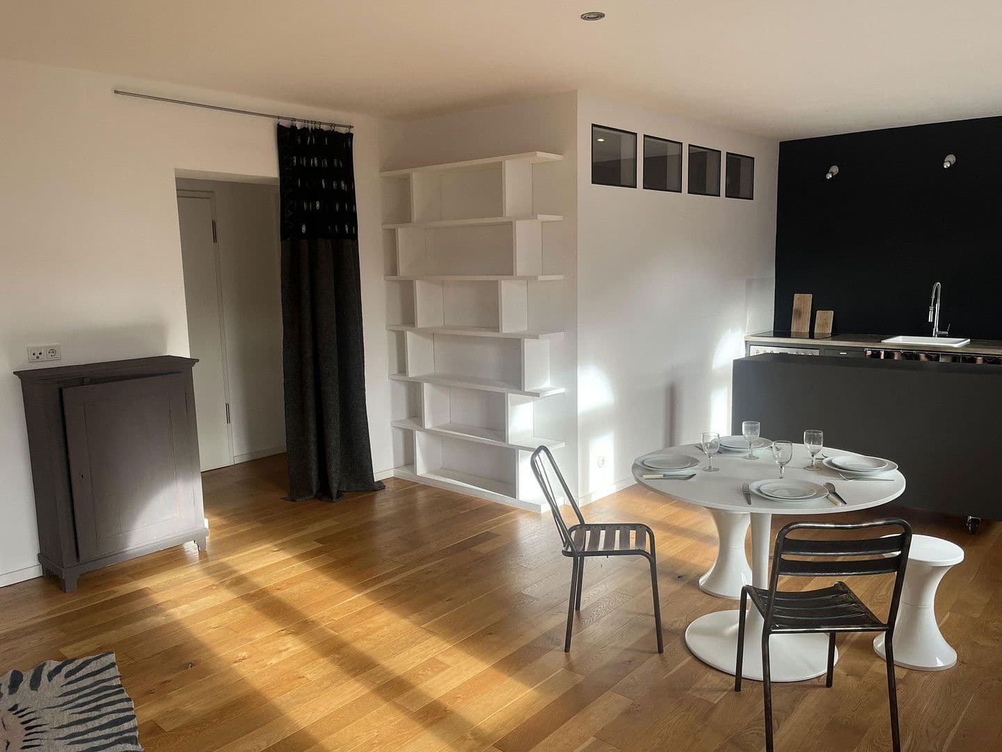 Prodej bytu 3+1 78 m², Köln, Severní Porýní-Vestfálsko Prodej bytu 3+1 78 m², Köln, Severní Porýní-Vestfálsko