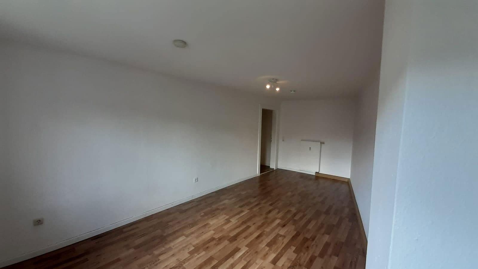 Pronájem bytu 2+1 68 m², Joliot-Curie-Str. 10, Gera, Durynsko Pronájem bytu 2+1 68 m², Joliot-Curie-Str. 10, Gera, Durynsko