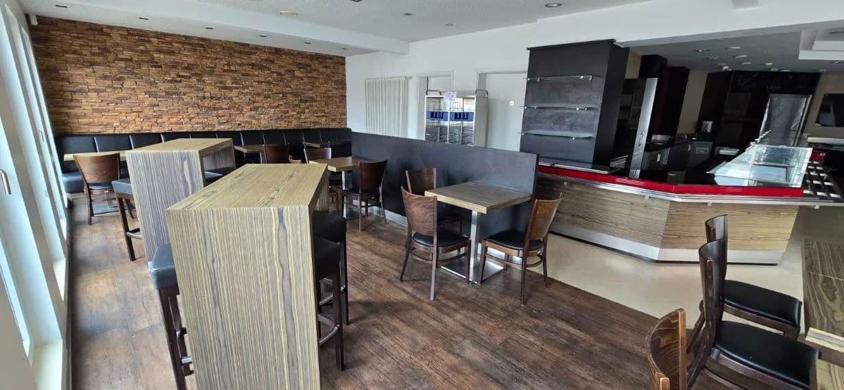 Pronájem nebytového prostoru 300 m², Baden-Baden, Bádensko-Württembersko Pronájem nebytového prostoru 300 m², Baden-Baden, Bádensko-Württembersko