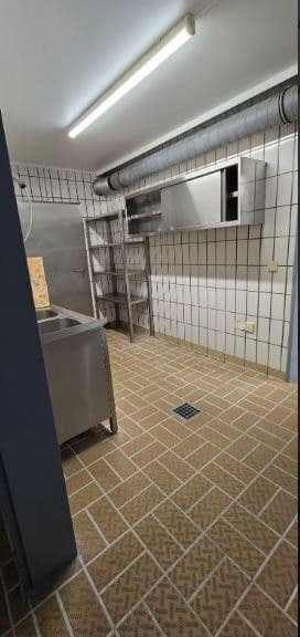 Pronájem nebytového prostoru 300 m², Baden-Baden, Bádensko-Württembersko Pronájem nebytového prostoru 300 m², Baden-Baden, Bádensko-Württembersko