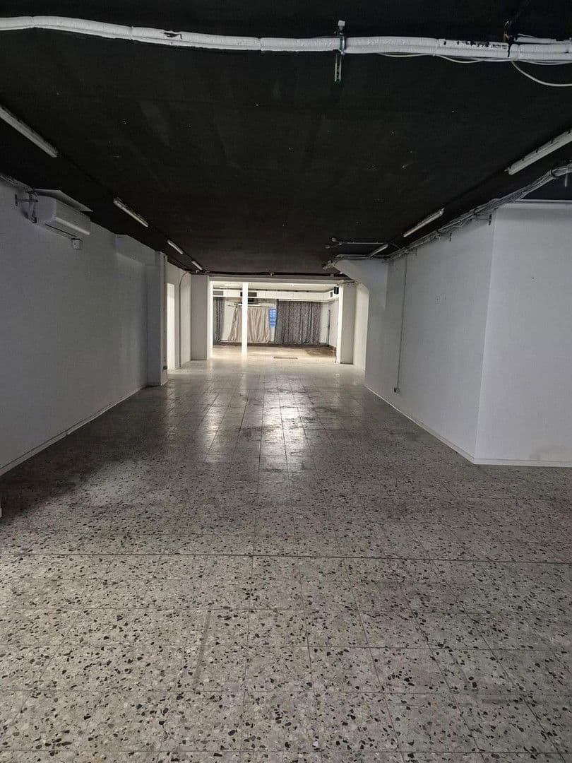 Pronájem nebytového prostoru 800 m², Gertherstr. 8-10, Bochum Gerthe, Severní Porýní-Vestfálsko Pronájem nebytového prostoru 800 m², Gertherstr. 8-10, Bochum Gerthe, Severní Porýní-Vestfálsko