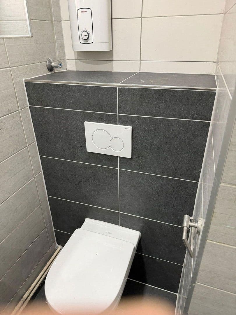 Pronájem bytu 2+1 45 m², Hermann-Ehlers-Allee 40, Hannover, Dolní Sasko Pronájem bytu 2+1 45 m², Hermann-Ehlers-Allee 40, Hannover, Dolní Sasko