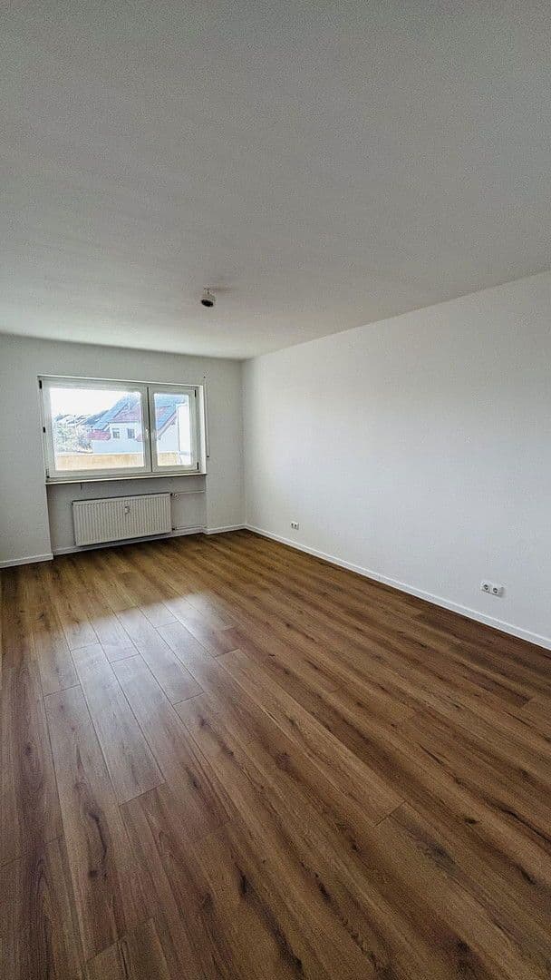 Pronájem bytu 3+1 93 m², Groß-Gerau, Hessen Pronájem bytu 3+1 93 m², Groß-Gerau, Hessen