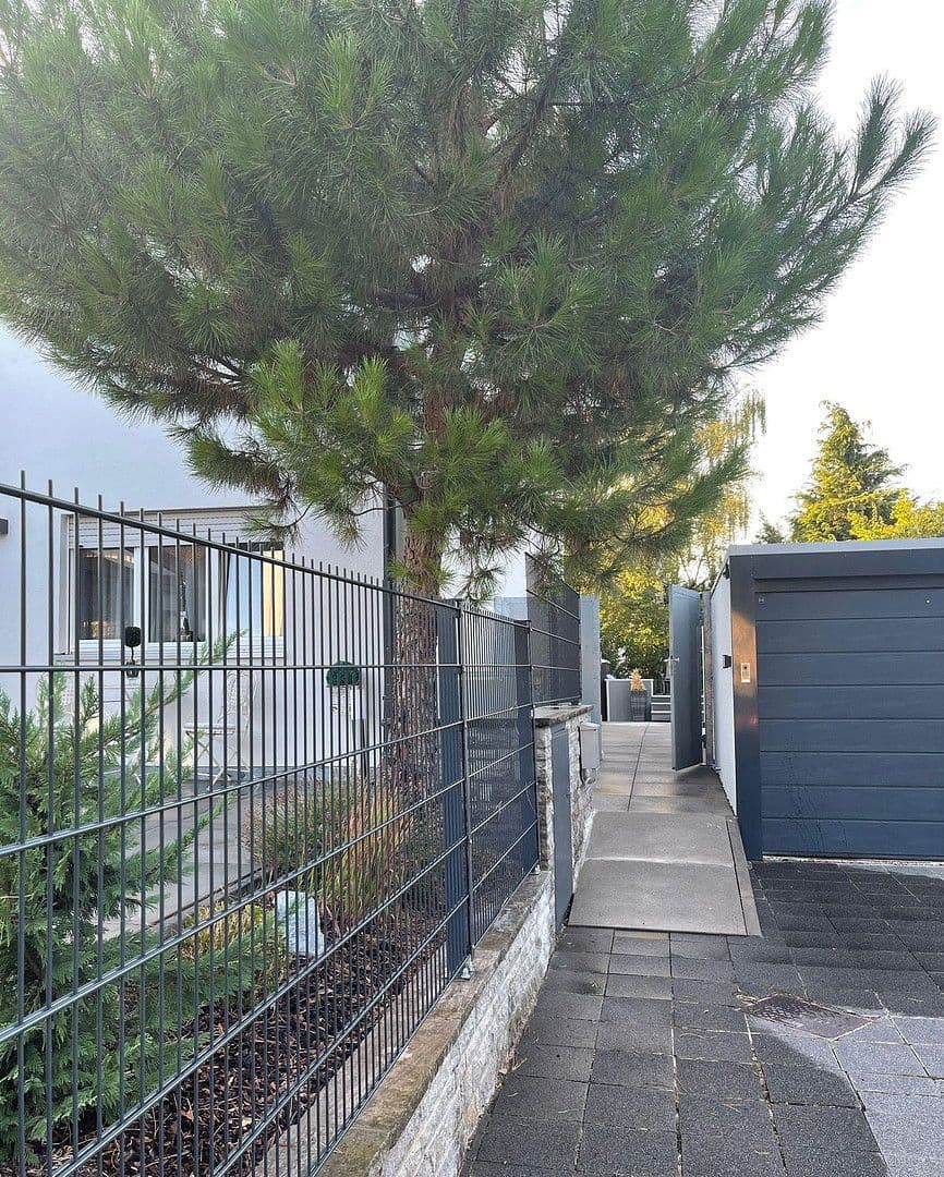 Prodej domu 189 m², pozemek 313 m², Schweinfurt, Bavorsko Prodej domu 189 m², pozemek 313 m², Schweinfurt, Bavorsko