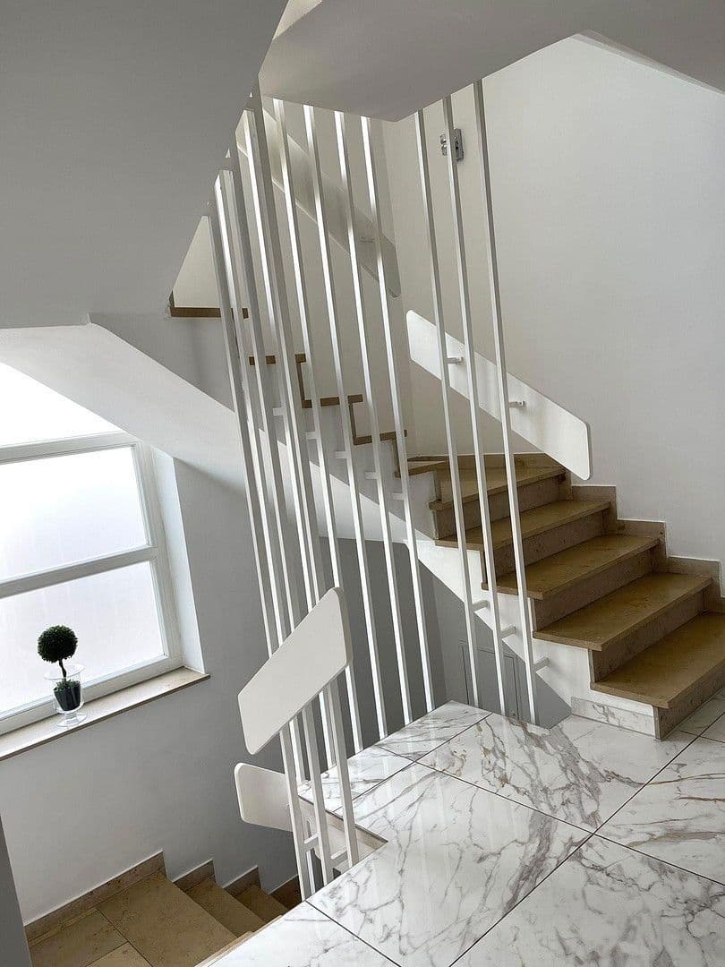 Prodej domu 189 m², pozemek 313 m², Schweinfurt, Bavorsko Prodej domu 189 m², pozemek 313 m², Schweinfurt, Bavorsko