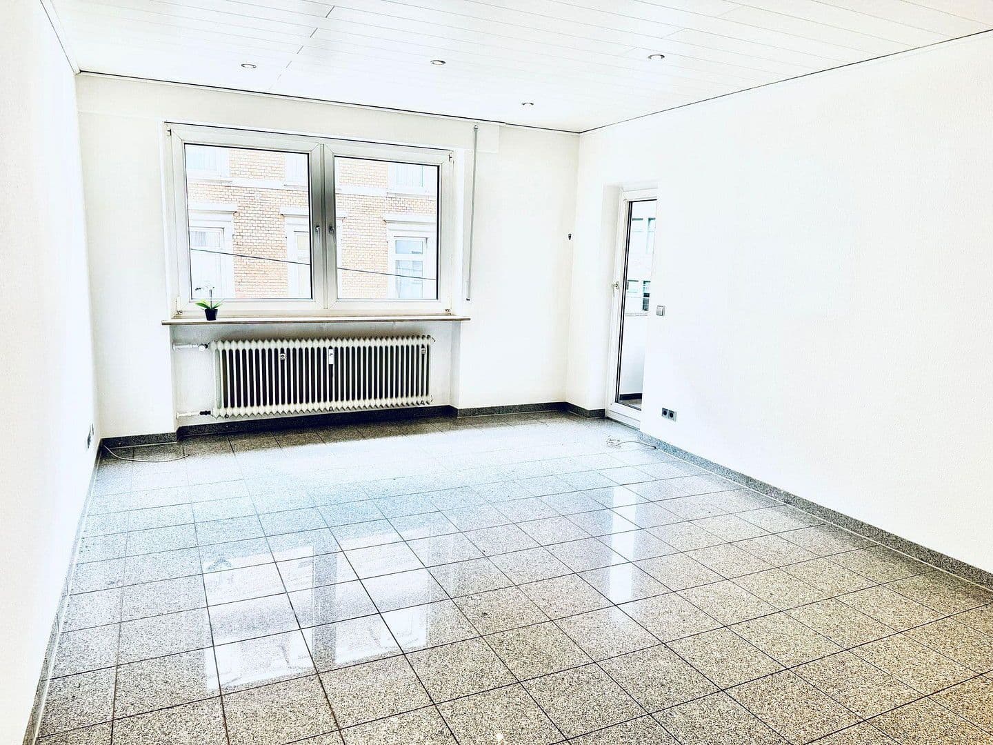 Prodej bytu 1+1 36 m², Immenhofer Straße 1, Stuttgart, Bádensko-Württembersko Prodej bytu 1+1 36 m², Immenhofer Straße 1, Stuttgart, Bádensko-Württembersko