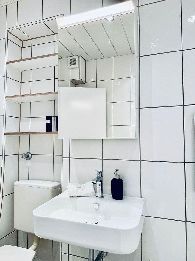 Prodej bytu 1+1 36 m², Immenhofer Straße 1, Stuttgart, Bádensko-Württembersko Prodej bytu 1+1 36 m², Immenhofer Straße 1, Stuttgart, Bádensko-Württembersko