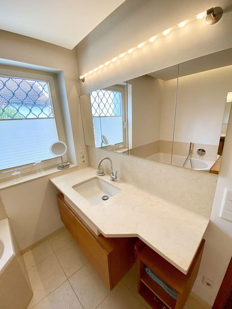 Prodej domu 230 m², pozemek 1.806 m², Am Mühlbach 1, Leinzell, Bádensko-Württembersko Prodej domu 230 m², pozemek 1.806 m², Am Mühlbach 1, Leinzell, Bádensko-Württembersko