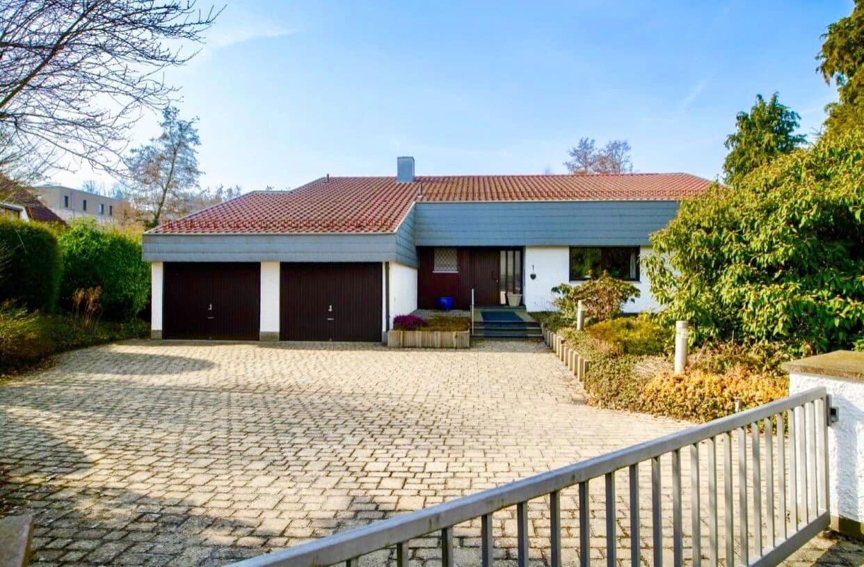 Prodej domu 230 m², pozemek 1.806 m², Am Mühlbach 1, Leinzell, Bádensko-Württembersko Prodej domu 230 m², pozemek 1.806 m², Am Mühlbach 1, Leinzell, Bádensko-Württembersko