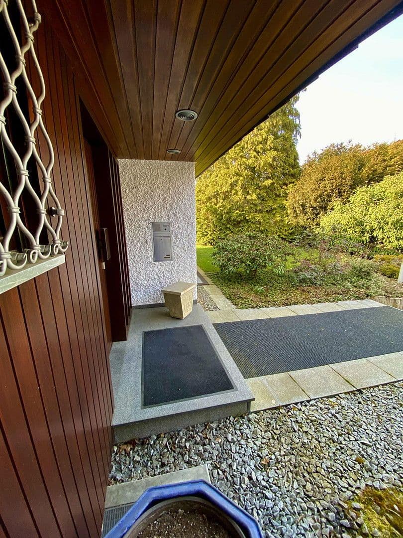 Prodej domu 230 m², pozemek 1.806 m², Am Mühlbach 1, Leinzell, Bádensko-Württembersko Prodej domu 230 m², pozemek 1.806 m², Am Mühlbach 1, Leinzell, Bádensko-Württembersko