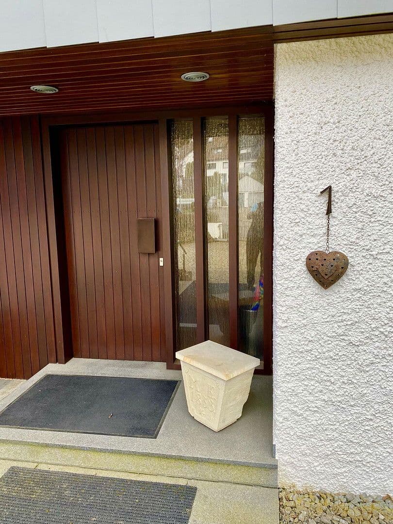 Prodej domu 230 m², pozemek 1.806 m², Am Mühlbach 1, Leinzell, Bádensko-Württembersko Prodej domu 230 m², pozemek 1.806 m², Am Mühlbach 1, Leinzell, Bádensko-Württembersko