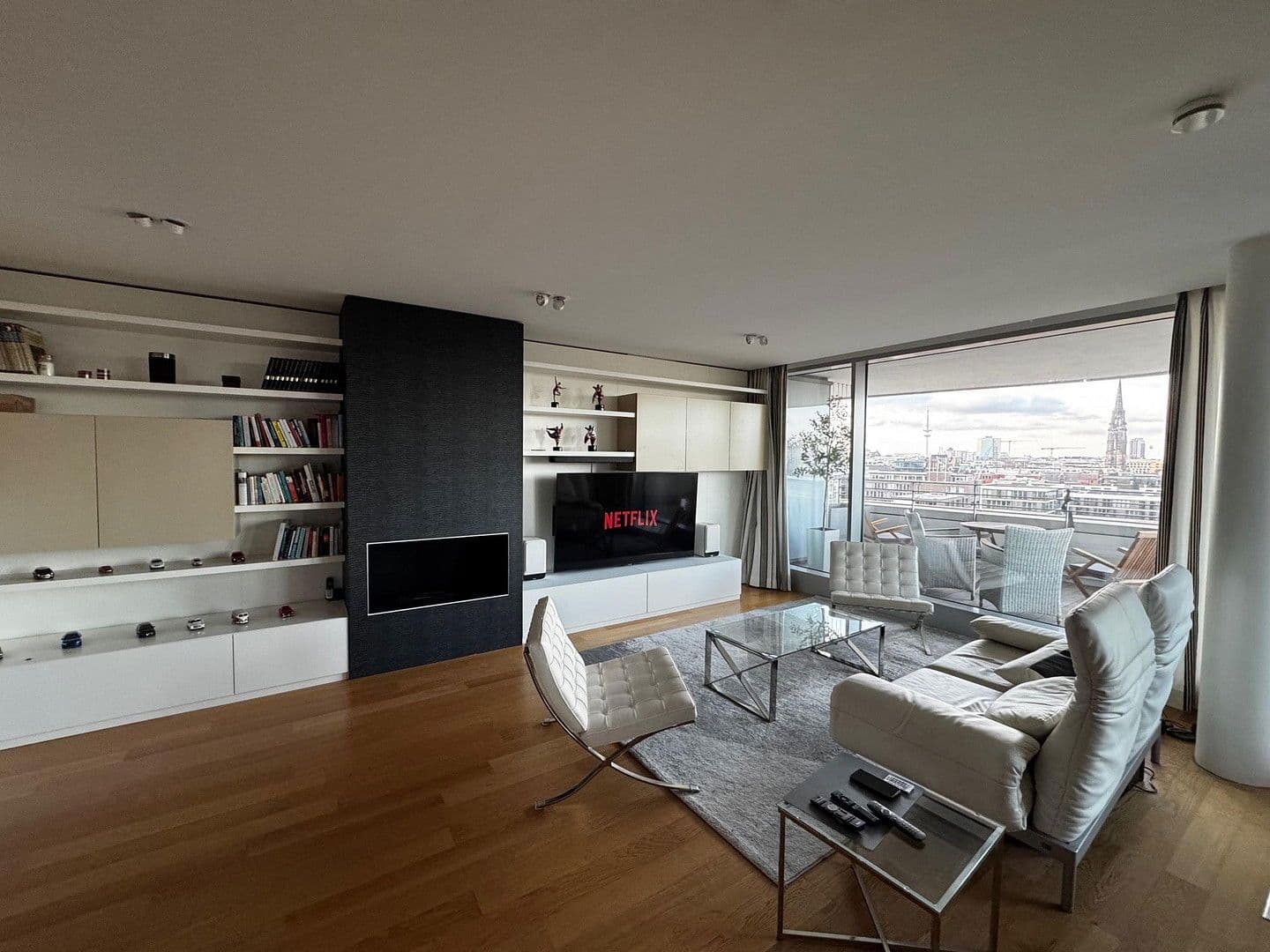 Pronájem bytu 2+1 134 m², Am Strandkai 3, Hamburg, Hamburg Pronájem bytu 2+1 134 m², Am Strandkai 3, Hamburg, Hamburg