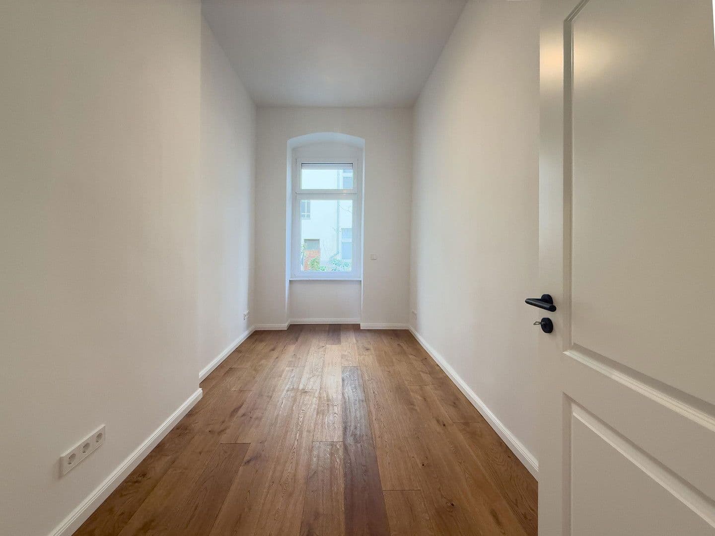 Prodej bytu 4+1 91 m², Berlin, Berlín Prodej bytu 4+1 91 m², Berlin, Berlín