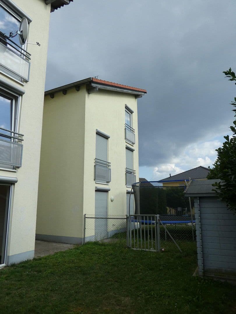 Pronájem domu 190 m², pozemek 300 m², Lerchenstrasse 2, Rodenbach, Porýní-Falc Pronájem domu 190 m², pozemek 300 m², Lerchenstrasse 2, Rodenbach, Porýní-Falc